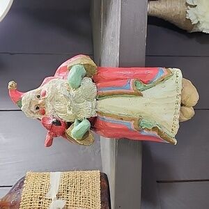 House of Hatten shelf sitter Santa